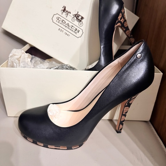 Coach ‘Alexa’ Black Leather High Heels with Signature Brown Accent -NIB - Picture 6 of 10